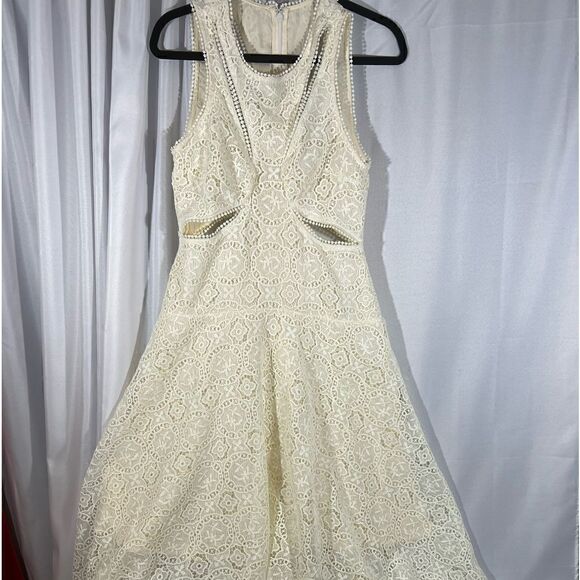 ANTHROPOLOGIE LACE CUT OUT MAXI DRESS NEW SIZE 10 - Picture 9 of 11
